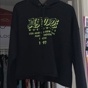 FOREVER 21 CROPPED HOODIE